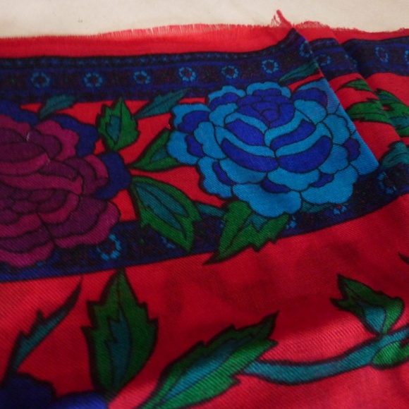 Vintage Berkshire Challis Scarf Womens One Size Red Floral  Made JAPAN  80s - Picture 6 of 6